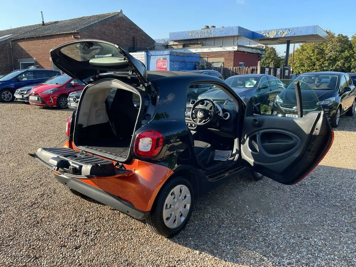 2018-smart-fortwo-10-pure-70bhp-big-23