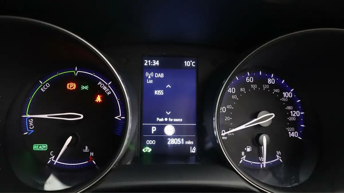 2021-toyota-c-hr-18-vvt-i-icon-big-10