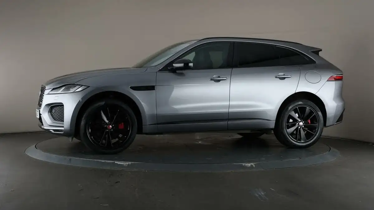 2022-jaguar-f-pace-20-p250-r-dynamic-black-big-40