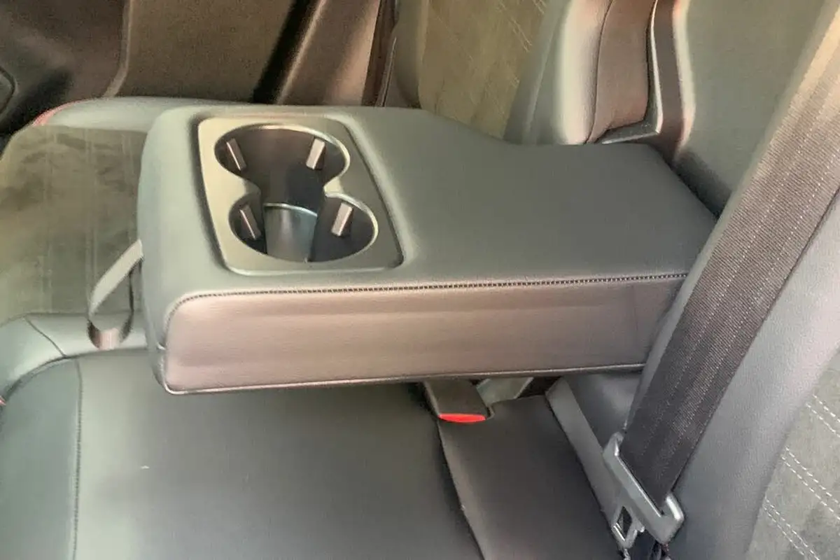 2024-ford-kuga-25t-st-line-x-edition-225ps-phev-big-37