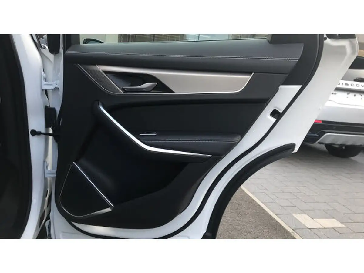 2024-jaguar-f-pace-20-d200-r-dynamic-s-big-29