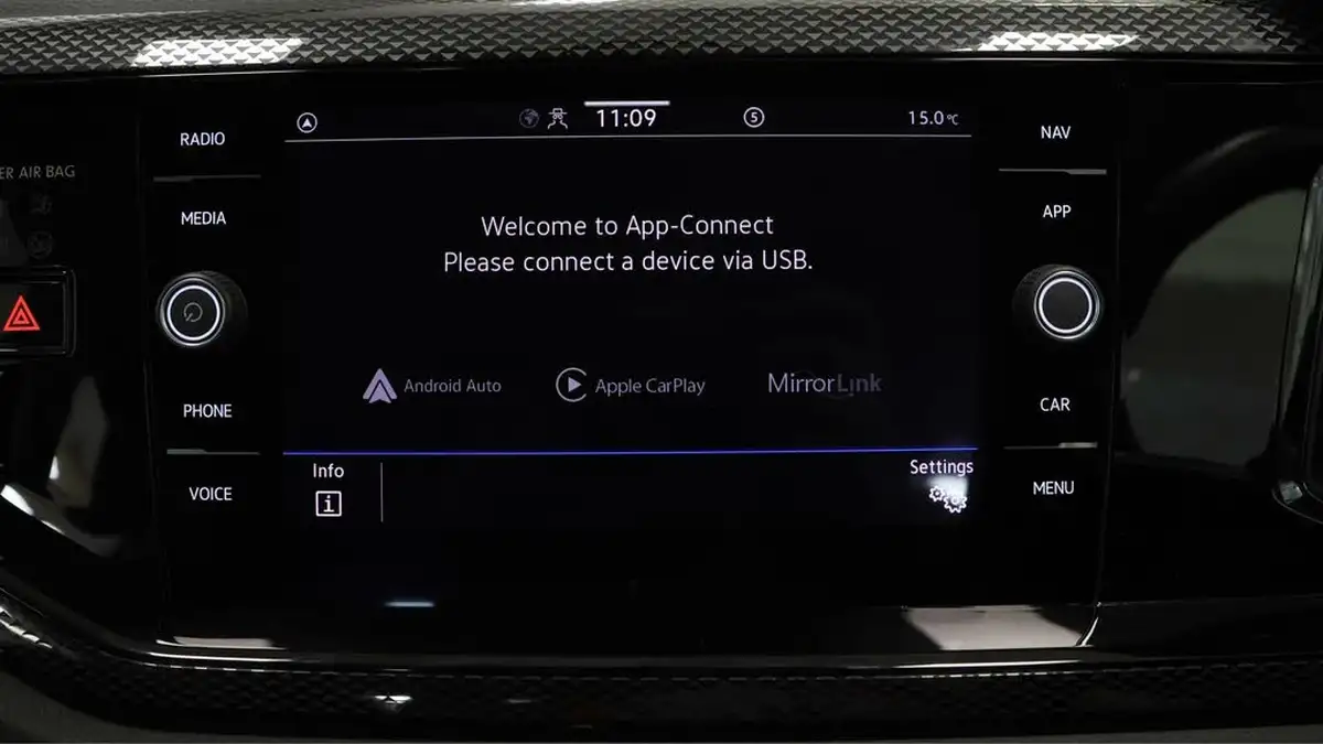 2022-volkswagen-polo-10-tsi-life-dsg-big-22