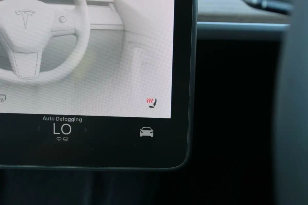 2021-tesla-model-3-e-standard-plus-big-25