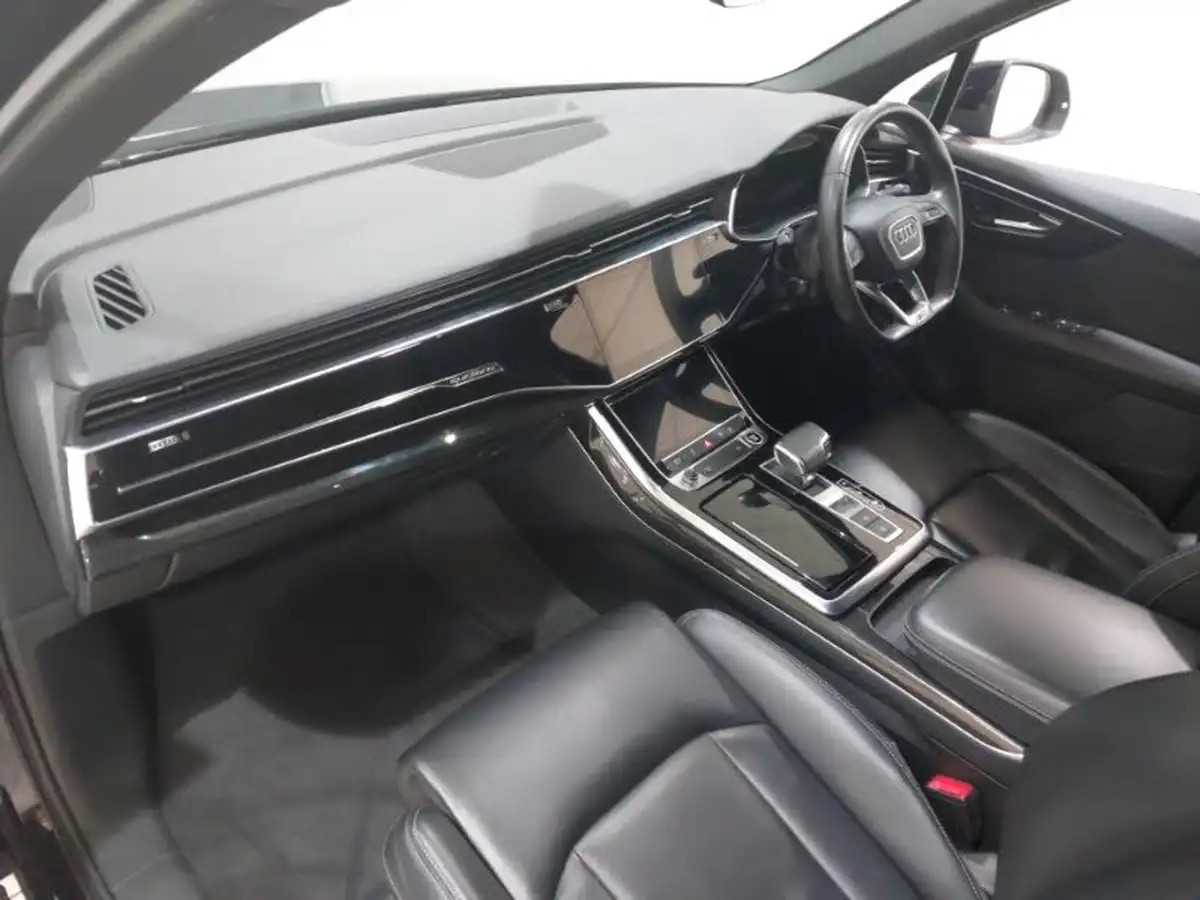 2022-audi-q7-30-55-tfsi-black-edition-big-4