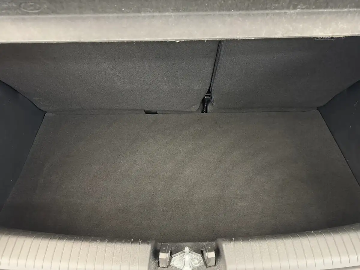 2024-hyundai-i10-10-premium-63ps-auto-big-10