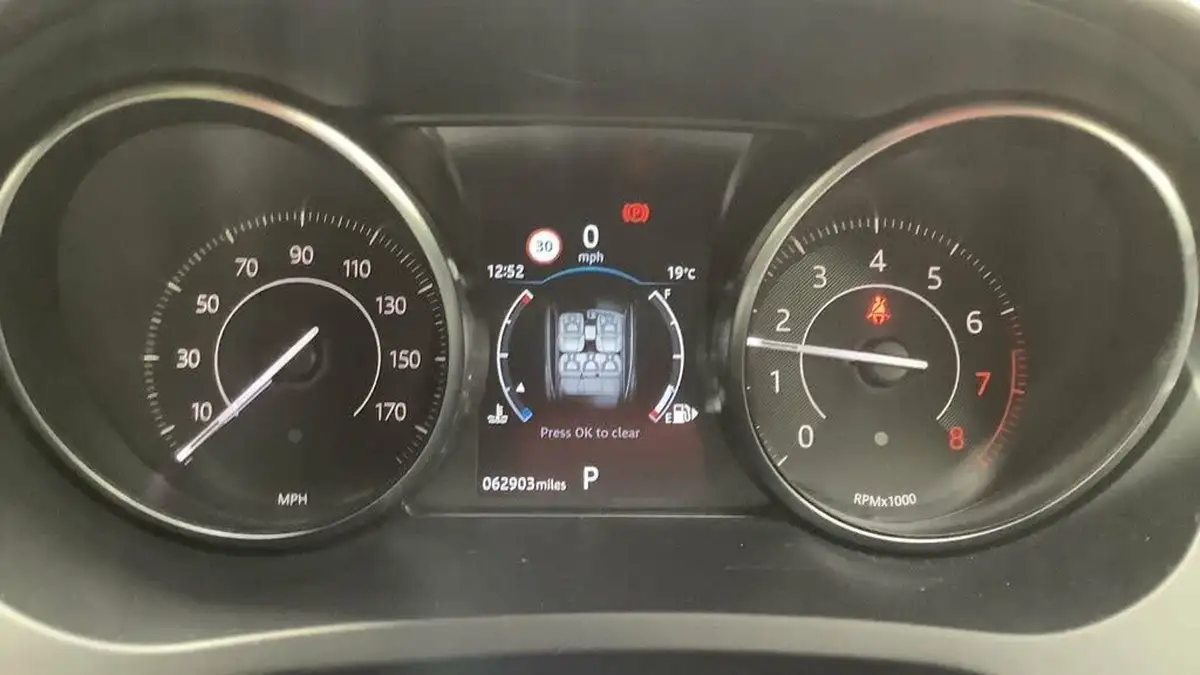 2018-jaguar-e-pace-20-i4-r-dynamic-s-200ps-big-7