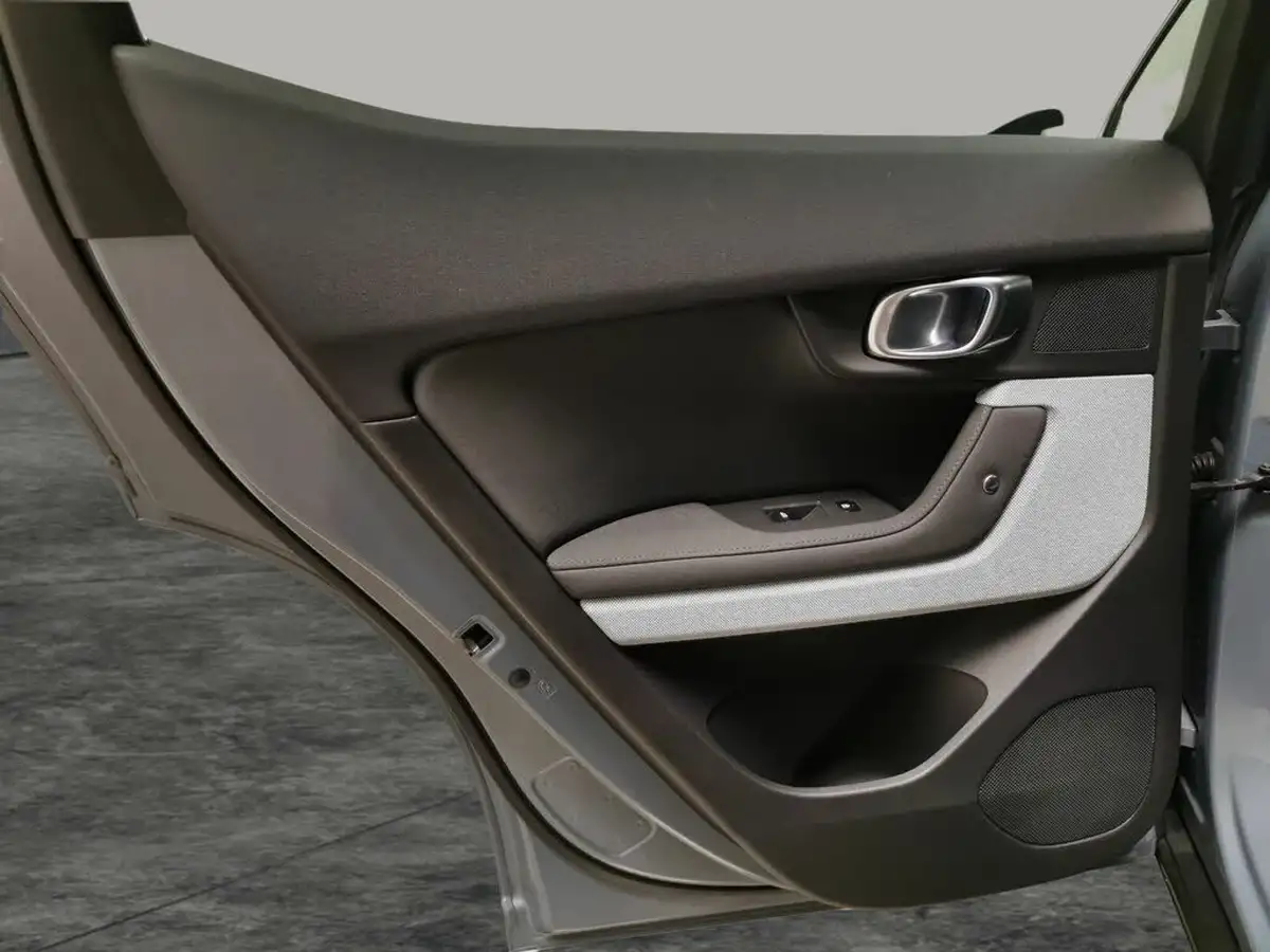 2021-polestar-polestar-2-e-ps2-300kw-longe-dual-plus-pilot-big-33