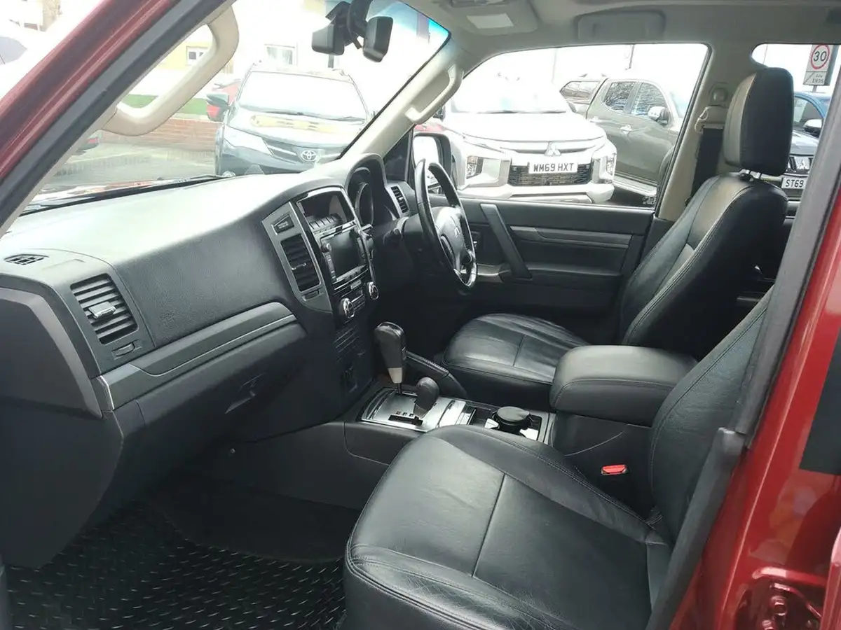 2016-mitsubishi-shogun-32td-sg3-187bhp-big-34