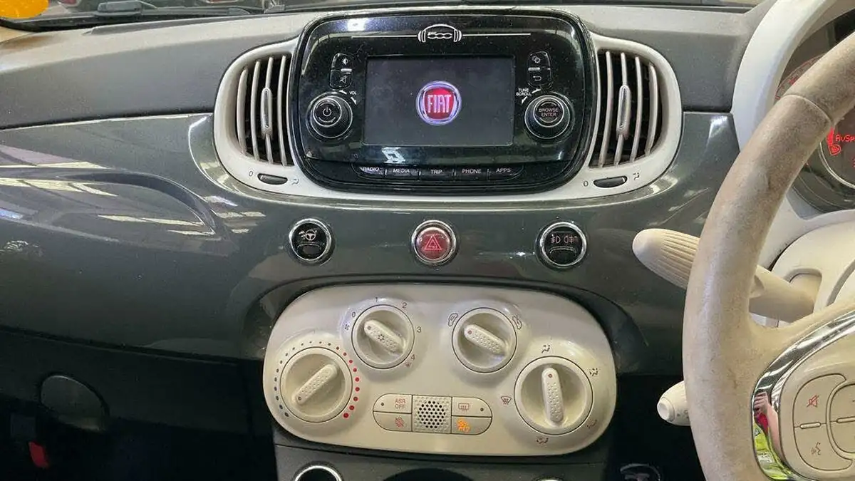 2018-fiat-500-12-lounge-big-8