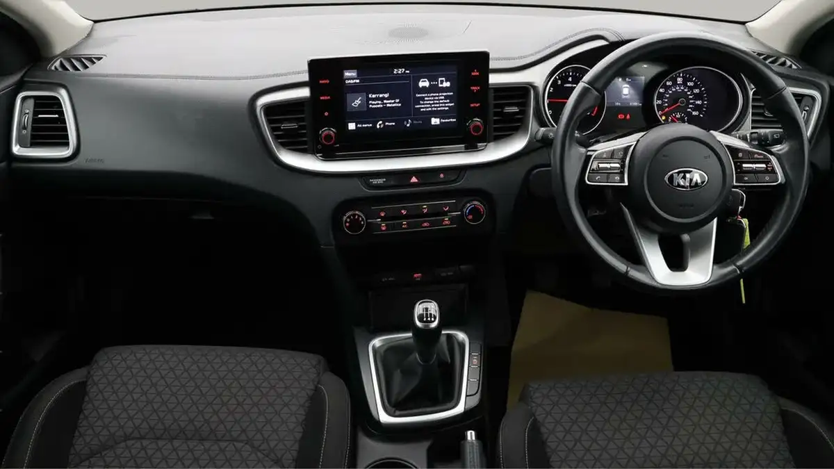 2021-kia-xceed-10-t-gdi-2-big-12