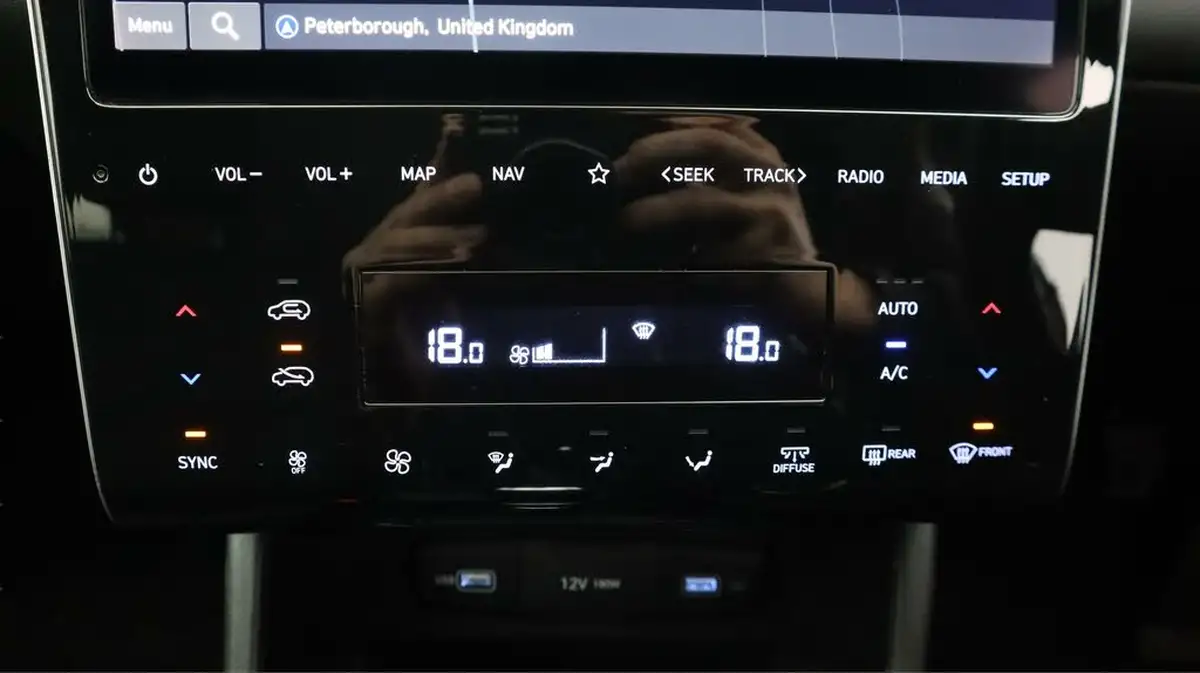 2022-hyundai-tucson-16-t-gdi-se-connect-150ps-big-12