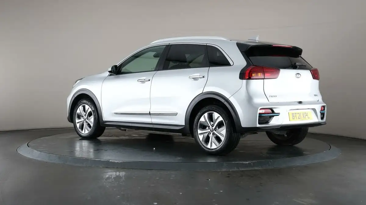 2021-kia-e-niro-ev-4-big-75