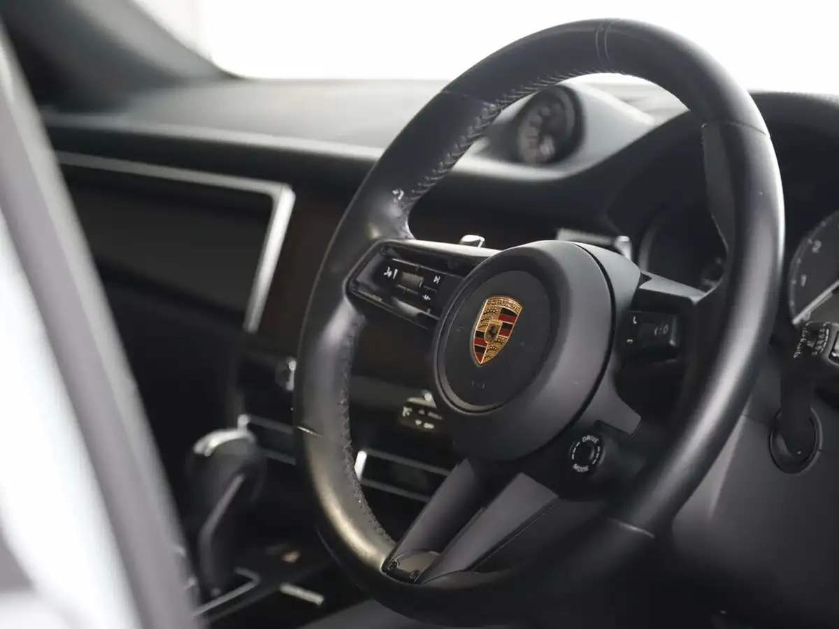 2022-porsche-macan-29-v6-s-big-34