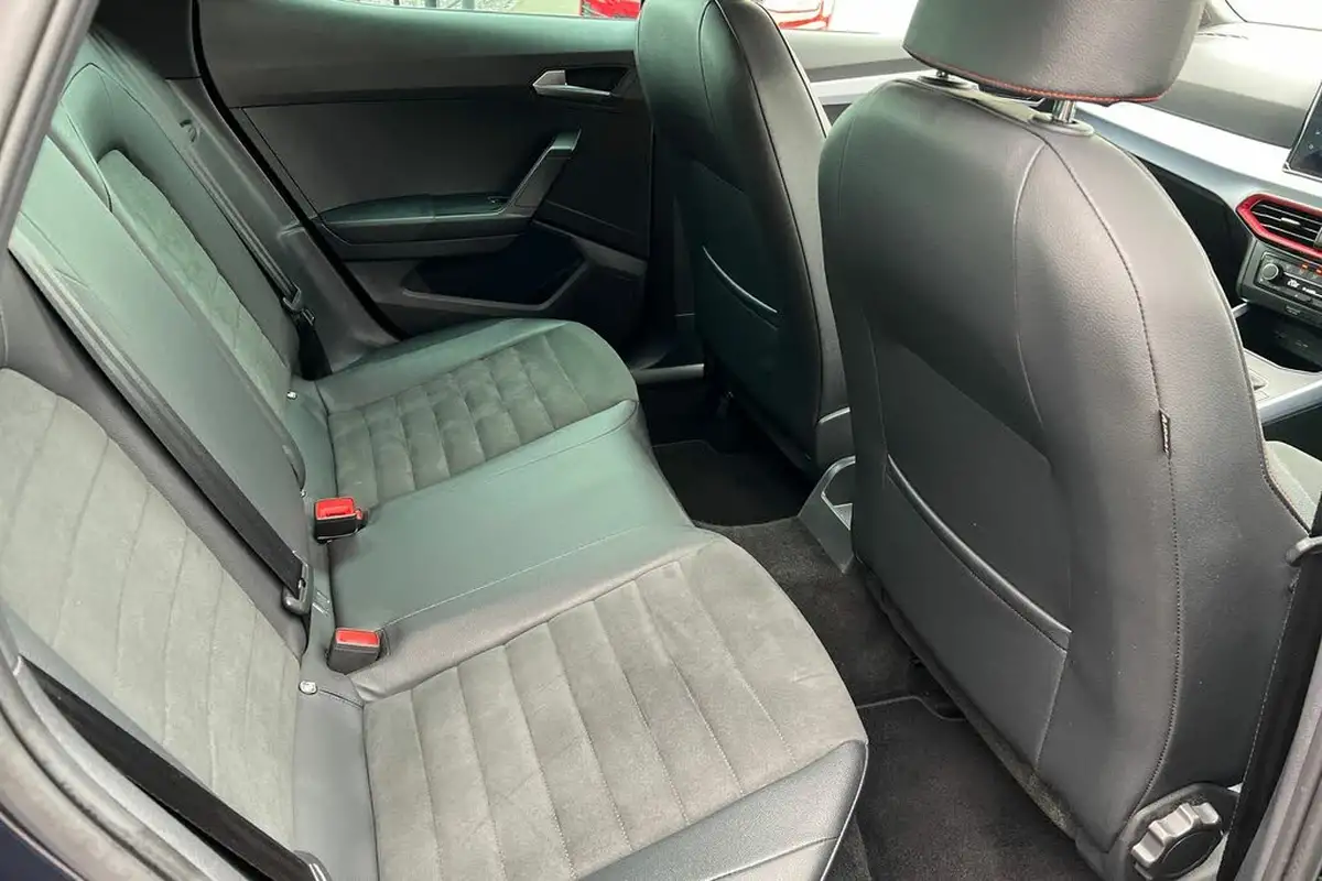 2021-seat-arona-10-tsi-fr-sport-110ps-big-15