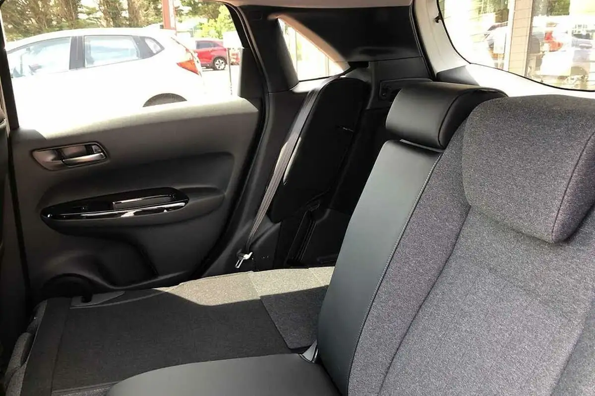 2022-honda-jazz-15-i-mmd-ex-107ps-big-21