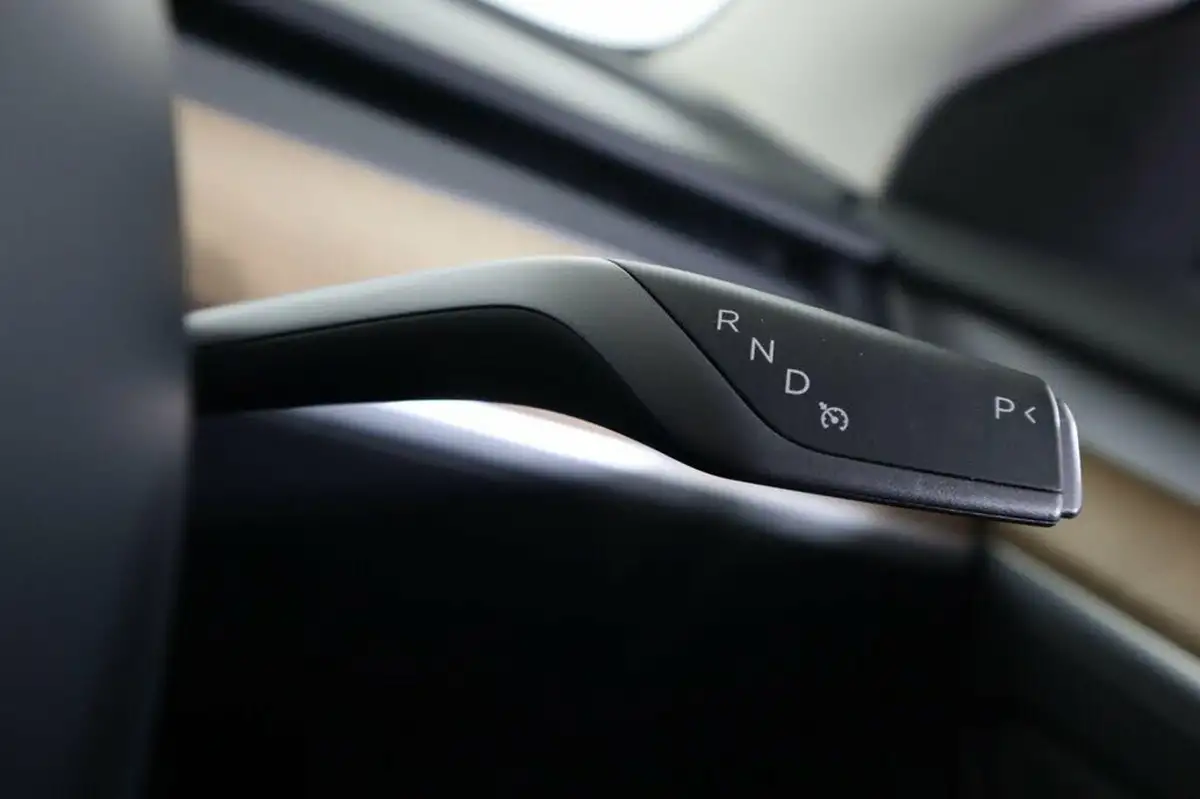 2021-tesla-model-3-e-long-range-4x4-big-18