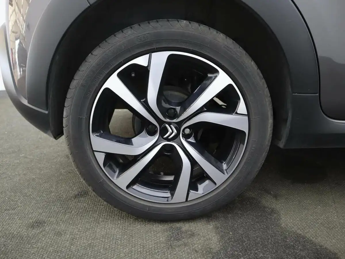 2023-citroen-c3-12-puretech-elle-83ps-ss-big-6