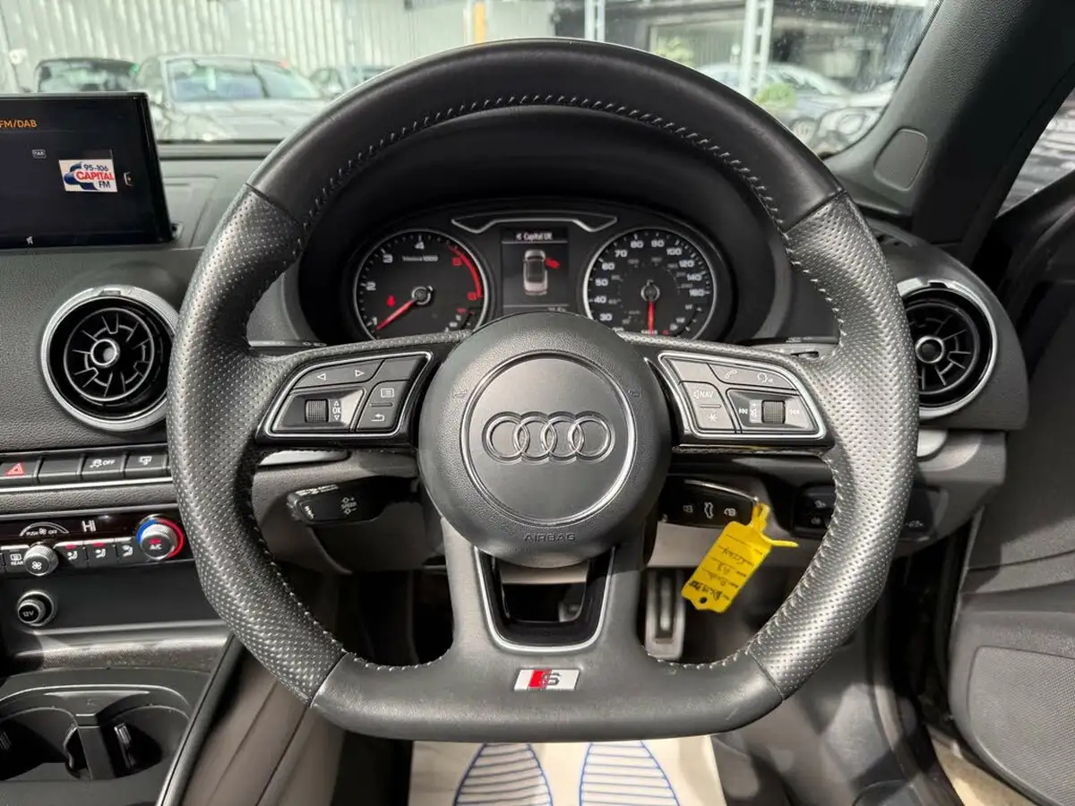 2017-audi-a3-cabriolet-16tdi-s-line-116ps-big-30