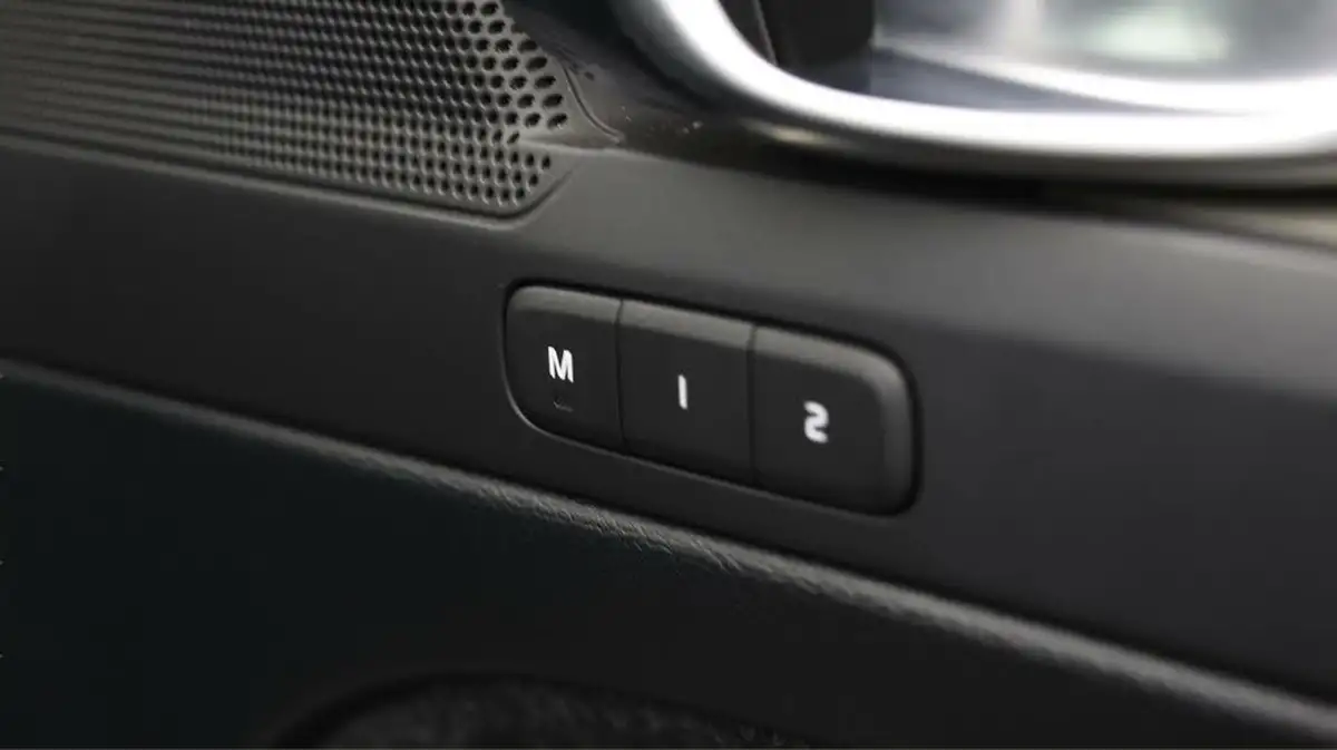 2020-volvo-xc40-15-t5-inscription-pro-plug-in-hybrid-big-21