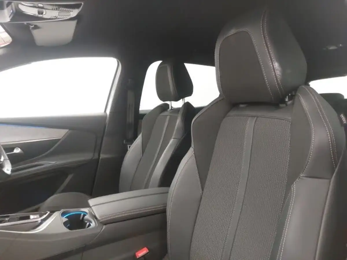 2023-peugeot-3008-suv-12-puretech-gt-136ps-hybrid-e-dsc6-big-4