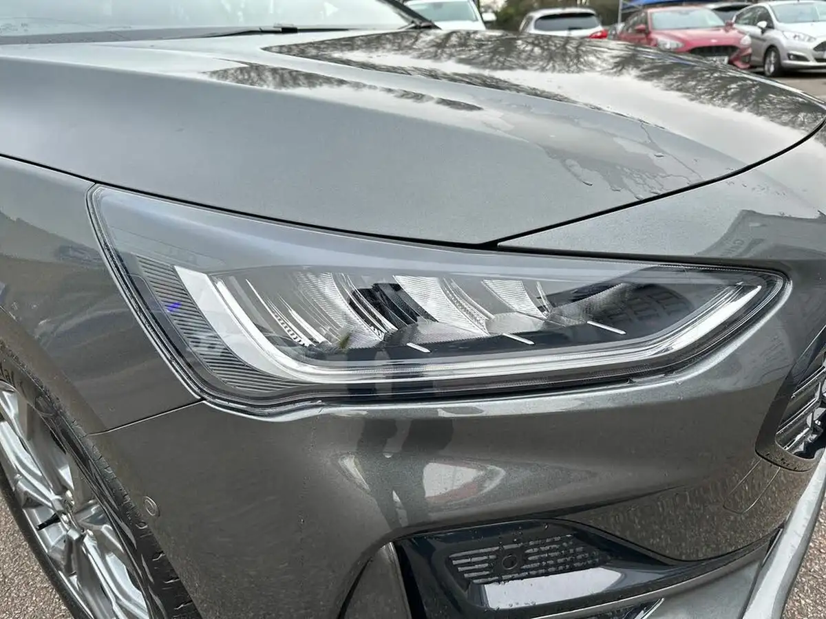 2025-ford-focus-10t-st-line-125ps-hatchback-big-25