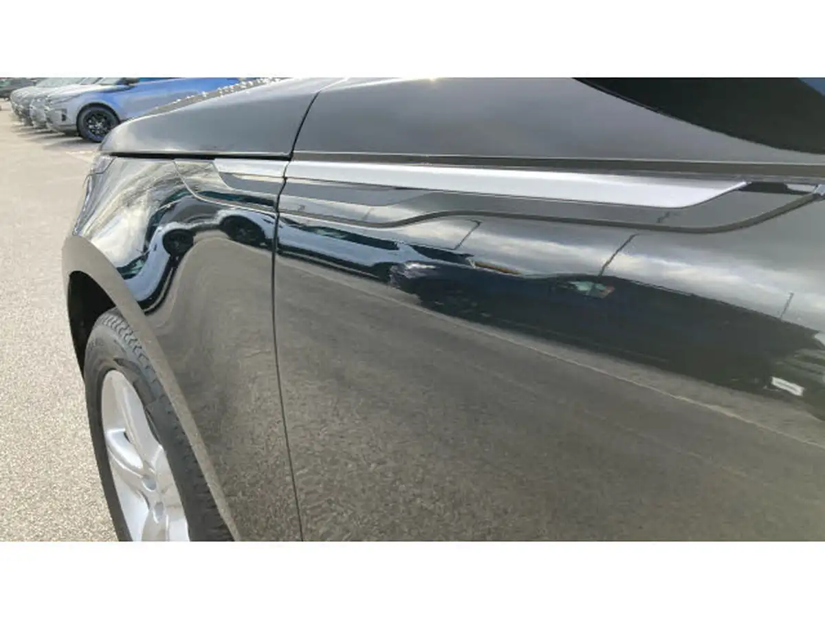 2023-land-rover-range-rover-velar-20-d200-velar-big-19