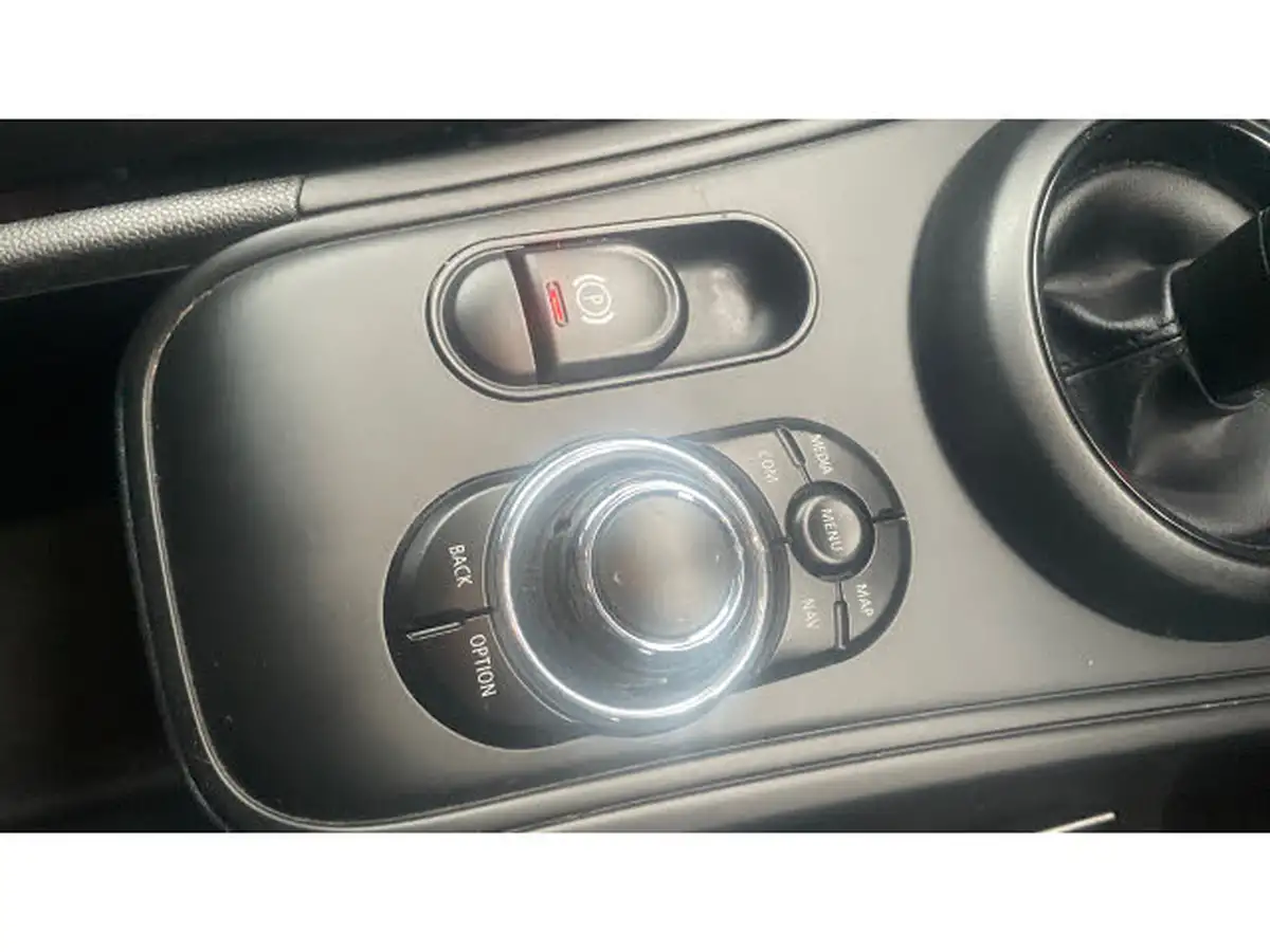 2021-mini-countryman-15-cooper-classic-auto-big-21