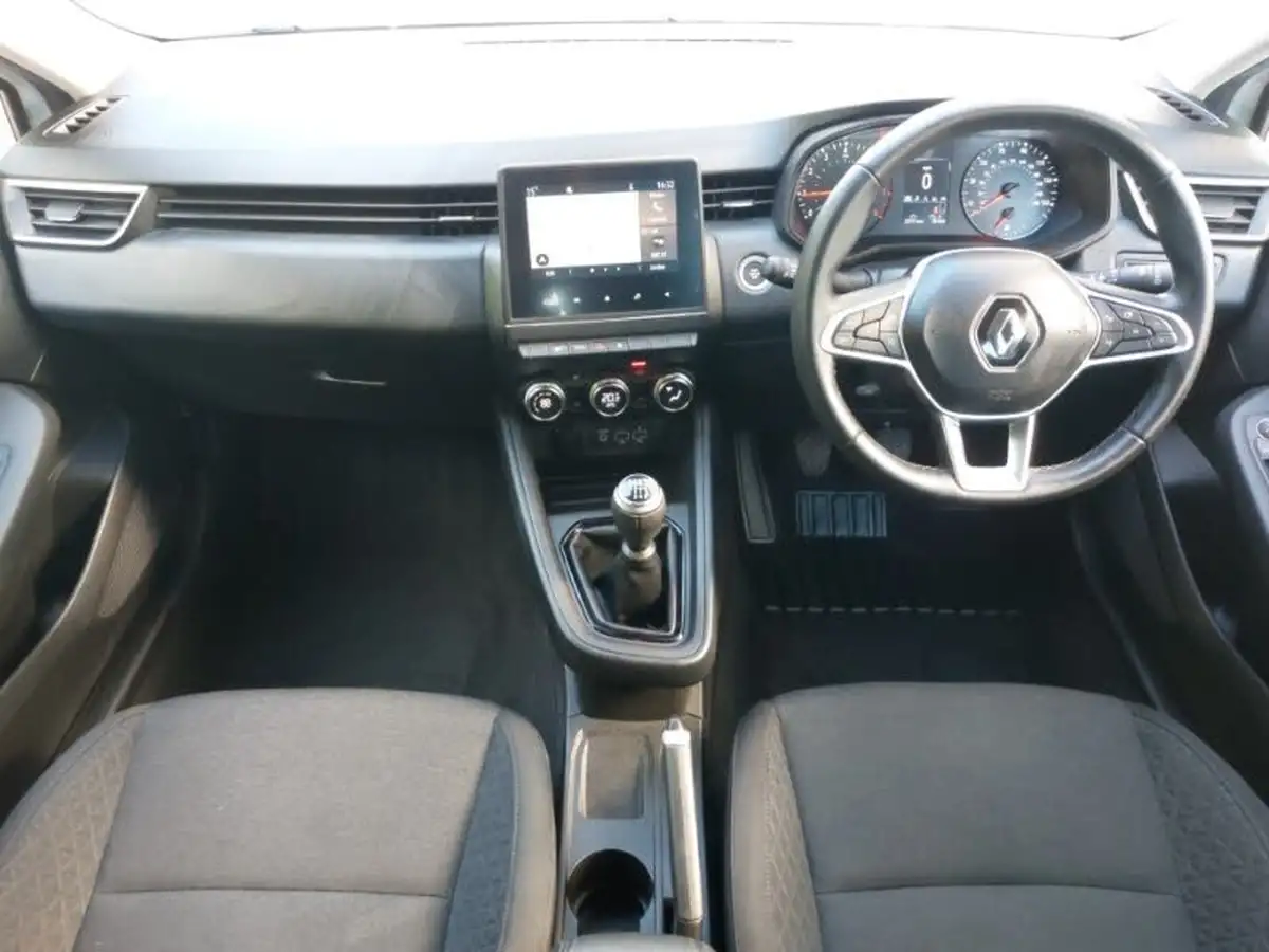2021-renault-clio-10-tce-iconic-edition-big-2