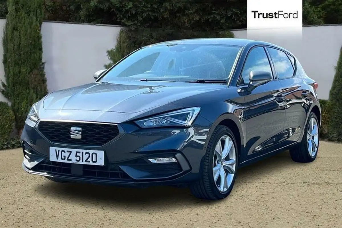 2021-seat-leon-14-e-hybrid-fr-hatchback-big-4