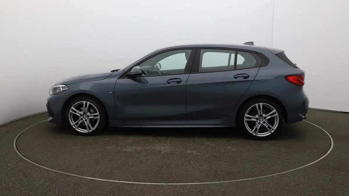 2022-bmw-1-series-15-118i-m-sport-lcp-big-64