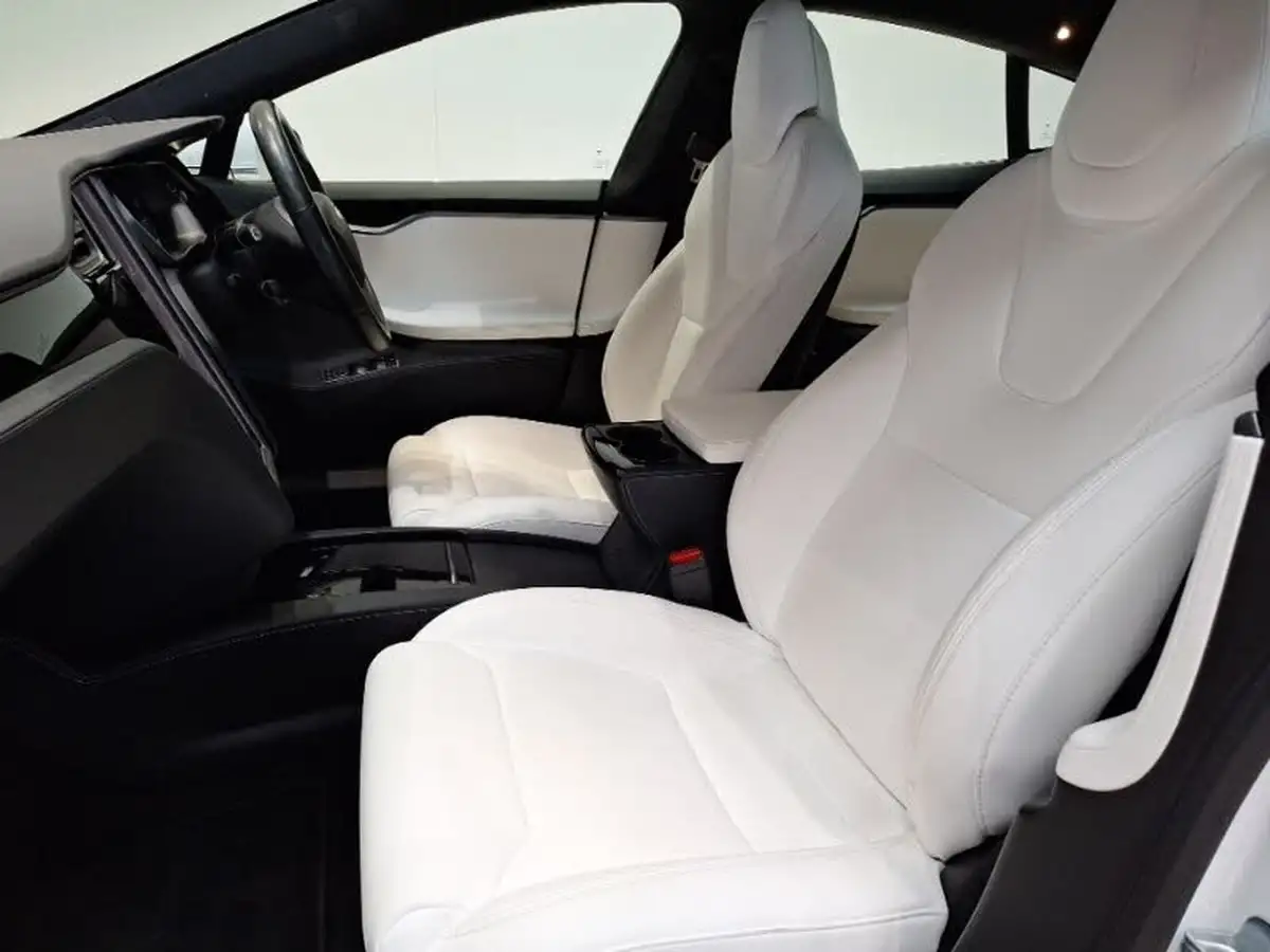2019-tesla-model-s-e-long-range-big-4