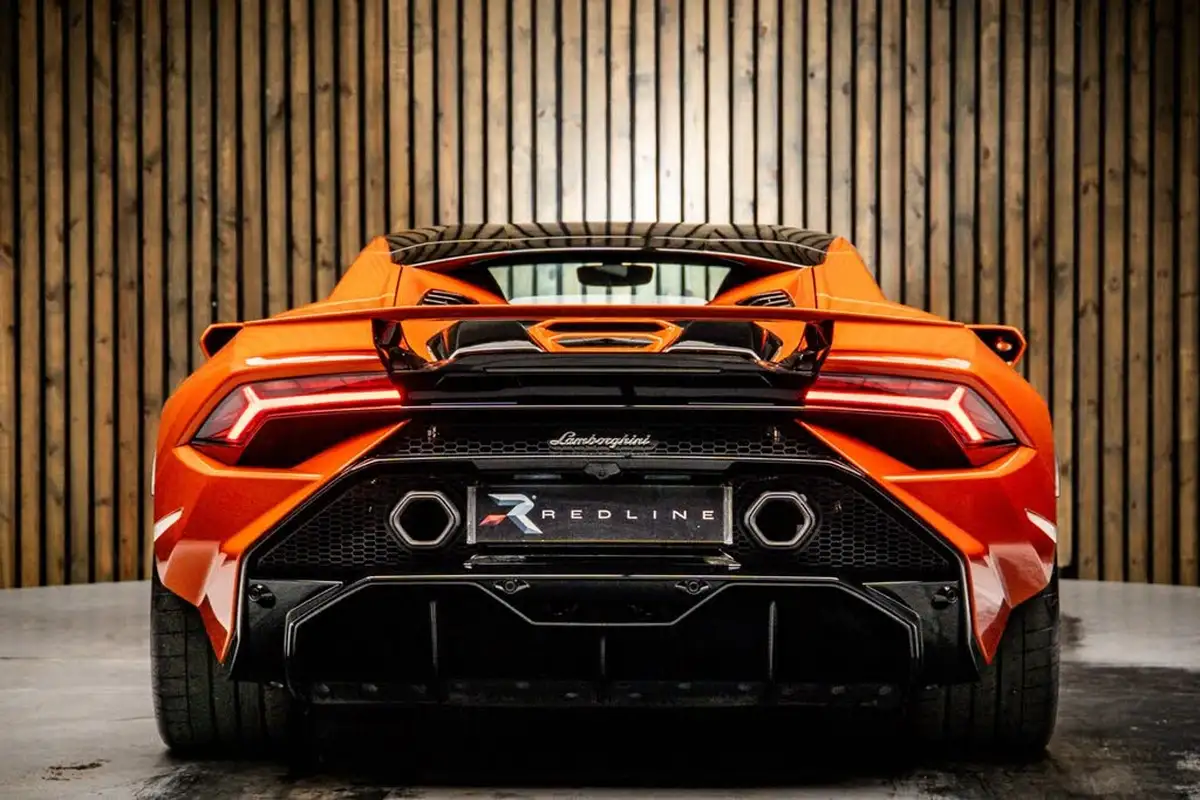 2023-lamborghini-huracan-52-tecnica-big-5