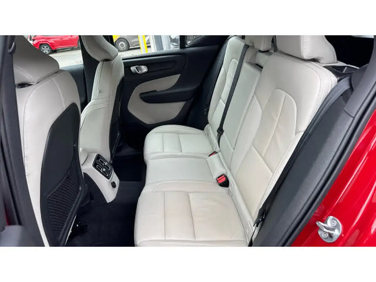 2022-volvo-xc40-15-t5-inscription-pro-big-9