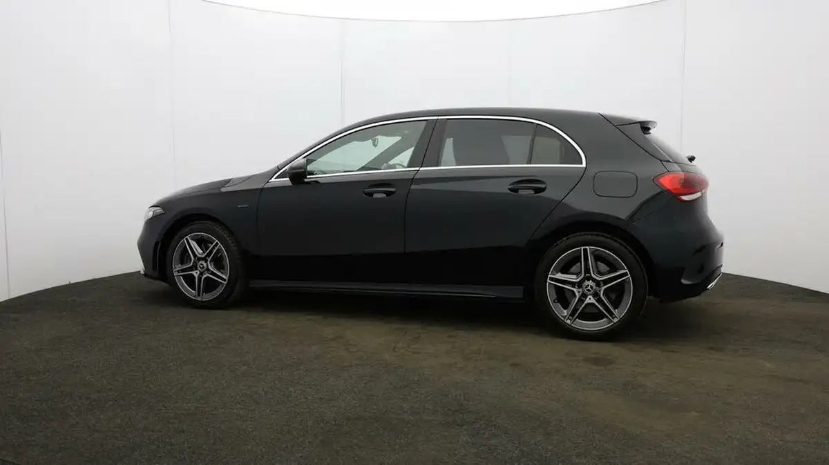 2021-mercedes-benz-a-class-13-a250e-amg-line-hatchback-5d-big-66