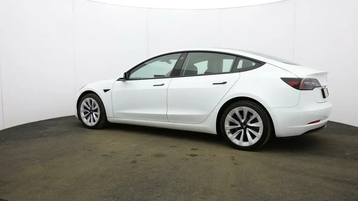 2021-tesla-model-3-e-long-range-4x4-big-63