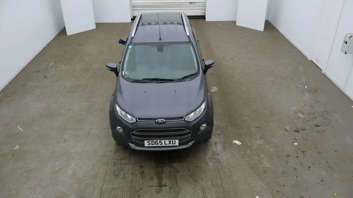2015-ford-ecosport-10-titanium-t-big-4