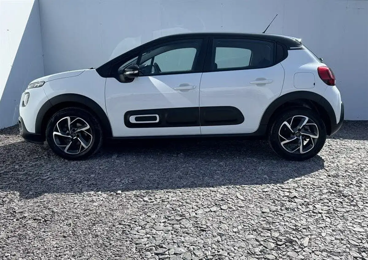 2021-citroen-c3-12-puretech-shine-110ps-eat6-big-3