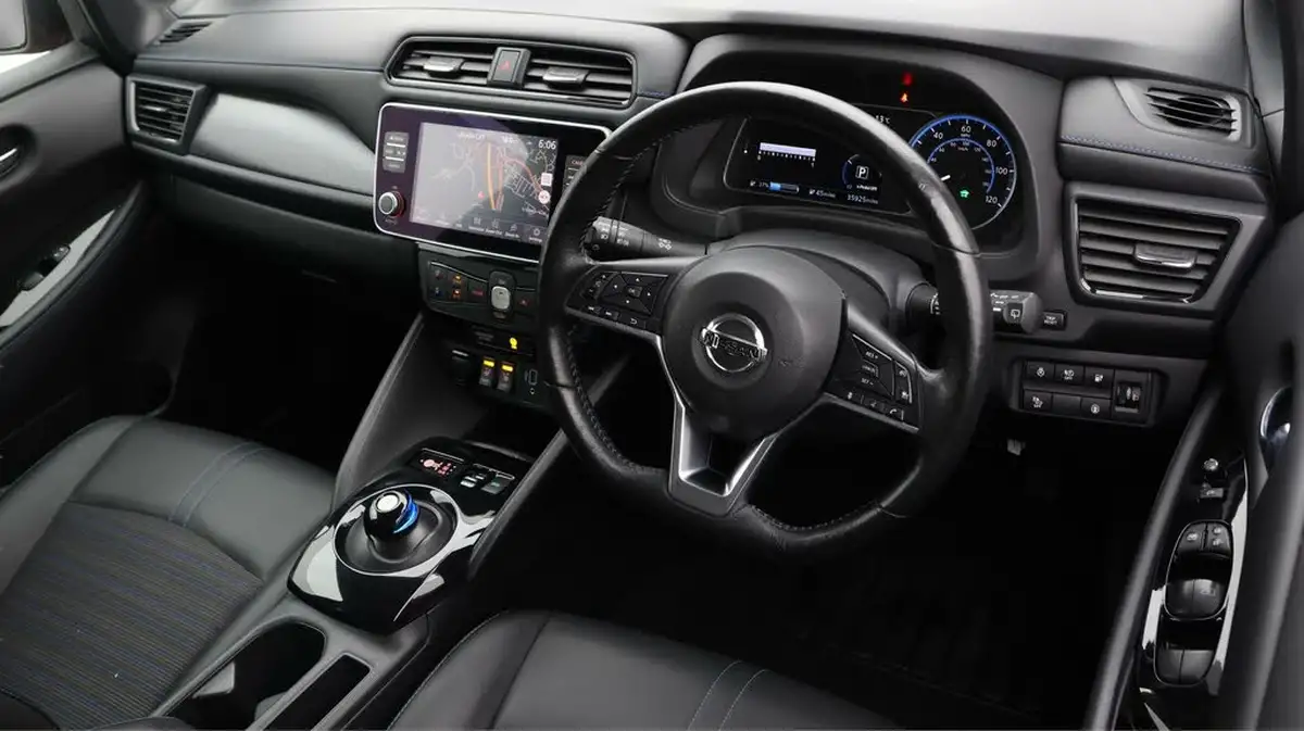 2020-nissan-leaf-e-n-connecta-big-8