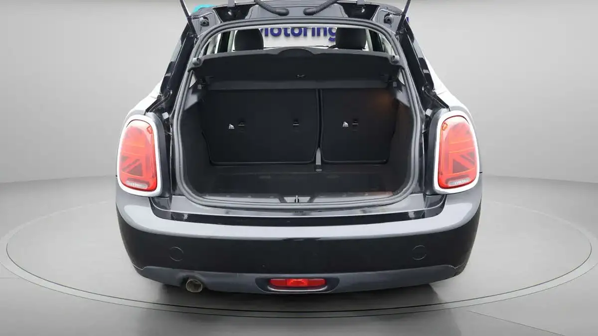 2020-mini-cooper-15-one-classic-5d-auto-big-16