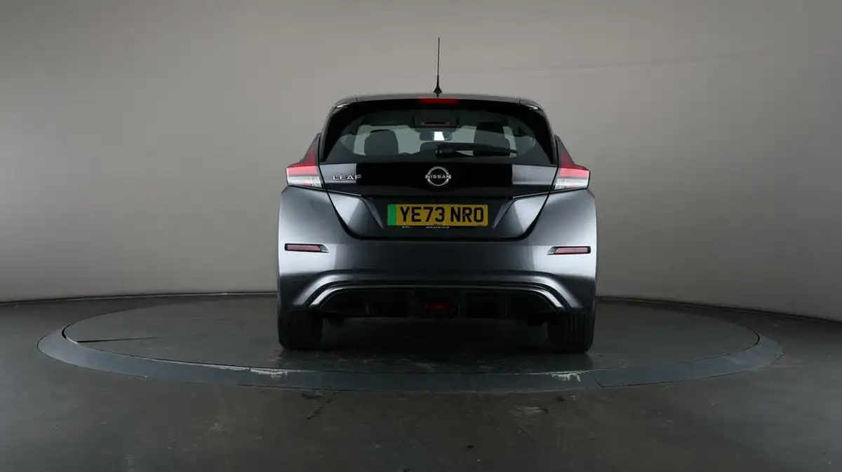 2023-nissan-leaf-e-acenta-39kwh-big-31