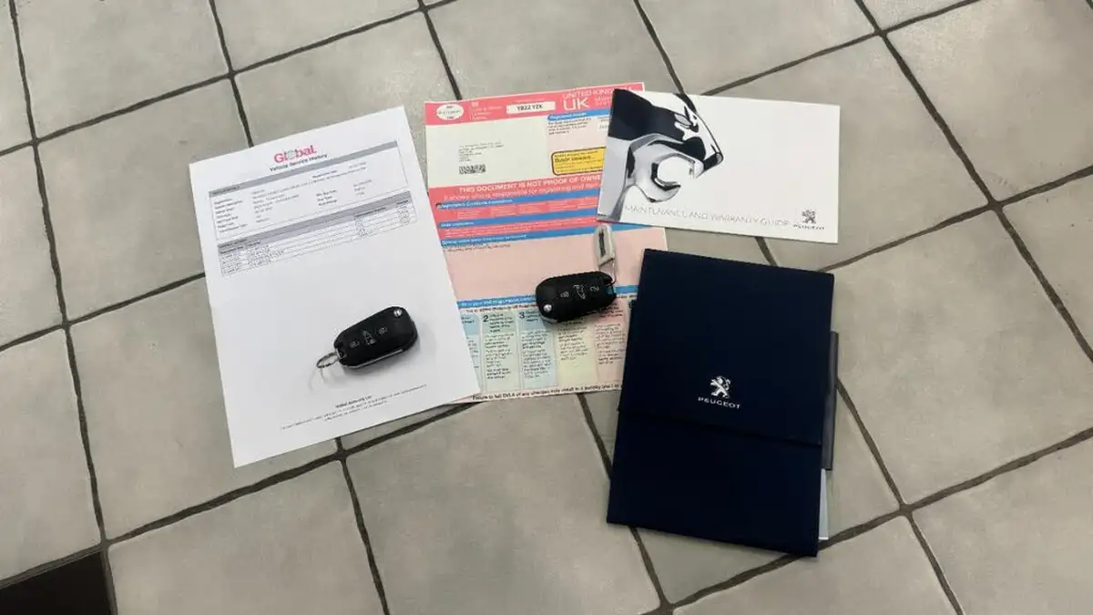 2022-peugeot-expert-20-bluehdi-professional-premium-long-1400-big-37