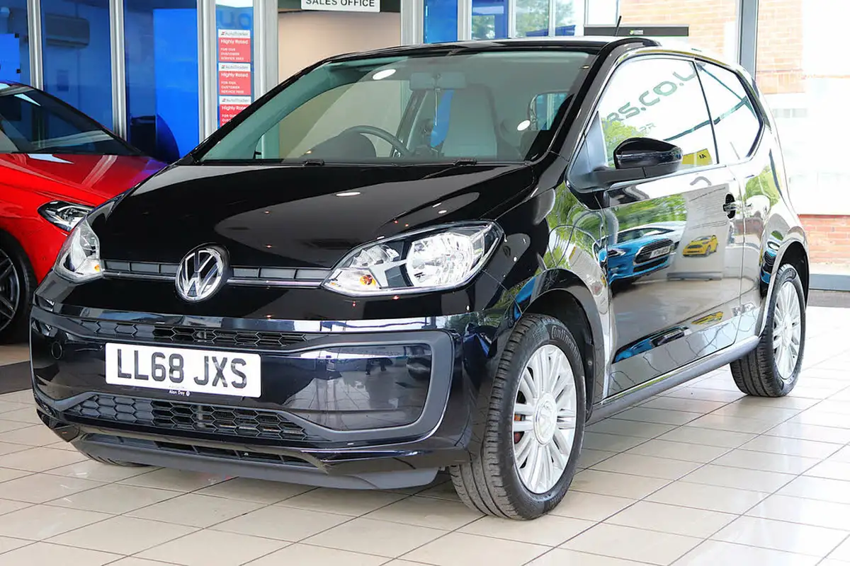 2018-volkswagen-up-10-move-up-ss-3d-big-1