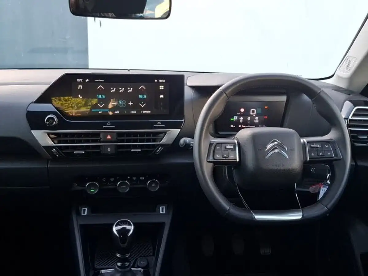 2023-citroen-c4-12-puretech-sense-big-6