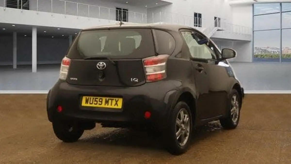 2009-toyota-iq-10-2-big-3