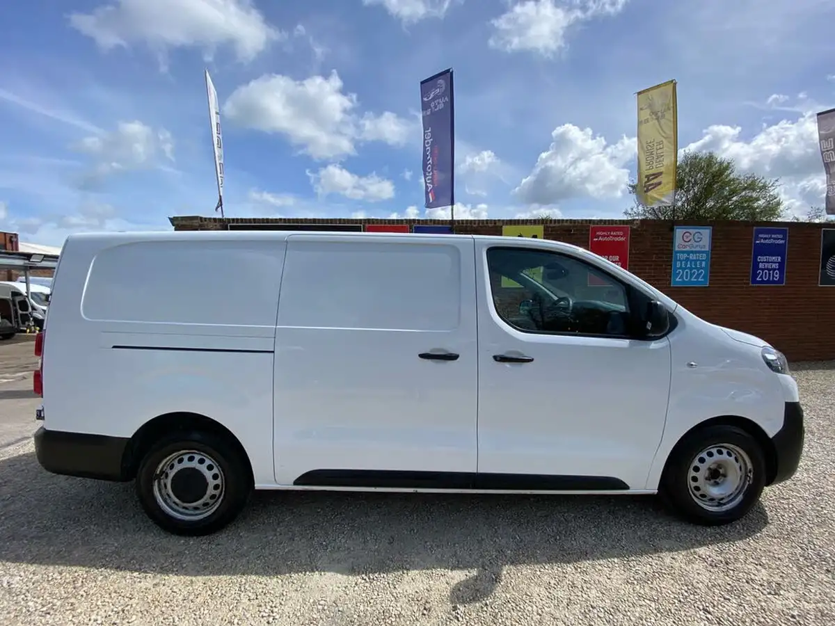 2021-citroen-dispatch-15bluehdi-enterprise-xl-1000-100pseu6dt-e-big-3