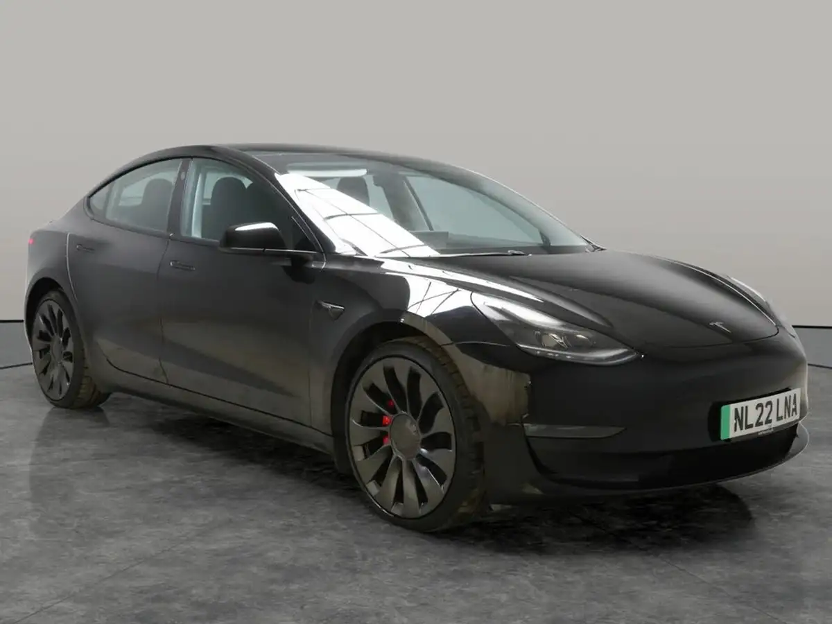 2022-tesla-model-3-e-performance-big-8