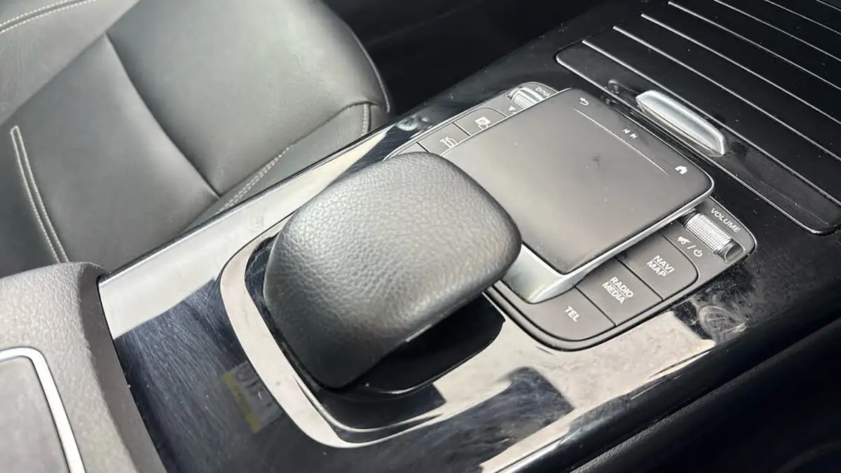 2022-mercedes-benz-cla-13-cla-180-amg-line-premium-plus-coupe-4d-big-19