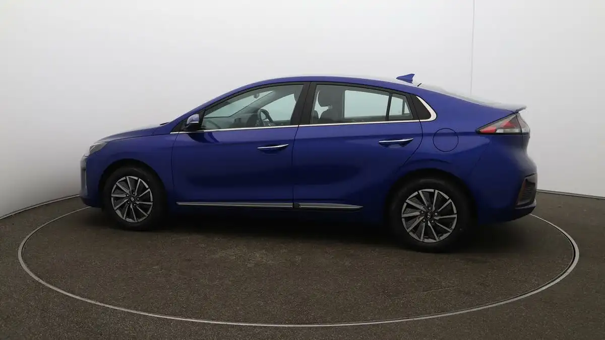 2022-hyundai-ioniq-e-premium-electric-big-56