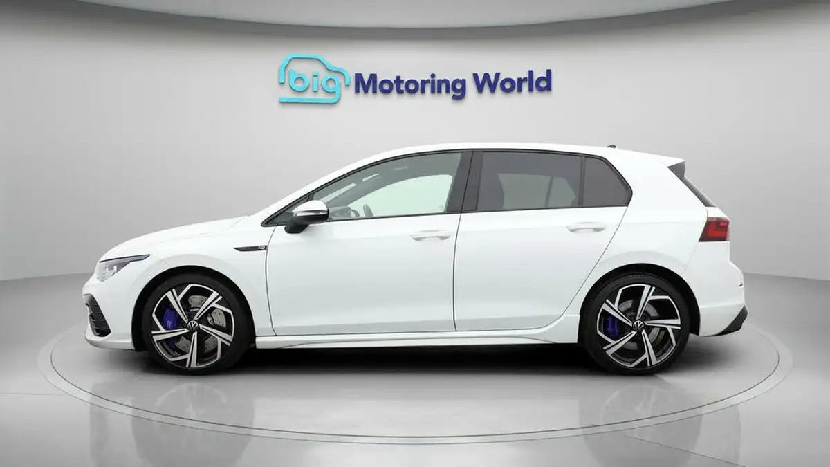 2023-volkswagen-golf-20-tsi-r-320ps-hatchback-big-3