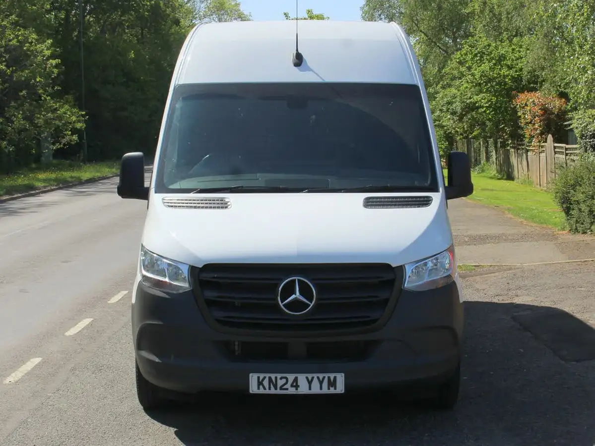 2024-mercedes-benz-sprinter-20cdi-315-l2h1-premium-big-13